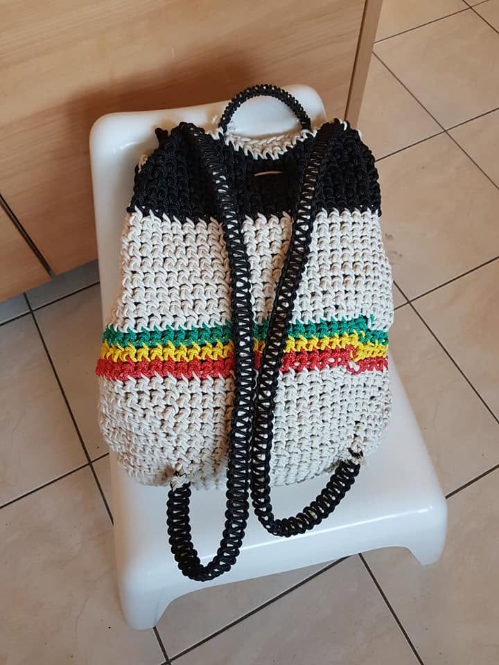 Sac à dos « rasta » en paracorde